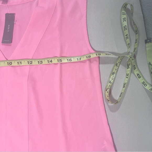J Crew Sleeveless V Neck Crepe Blouse Pink Sz Small Office Career *Has Flaw* NWT - Picture 3 of 12
